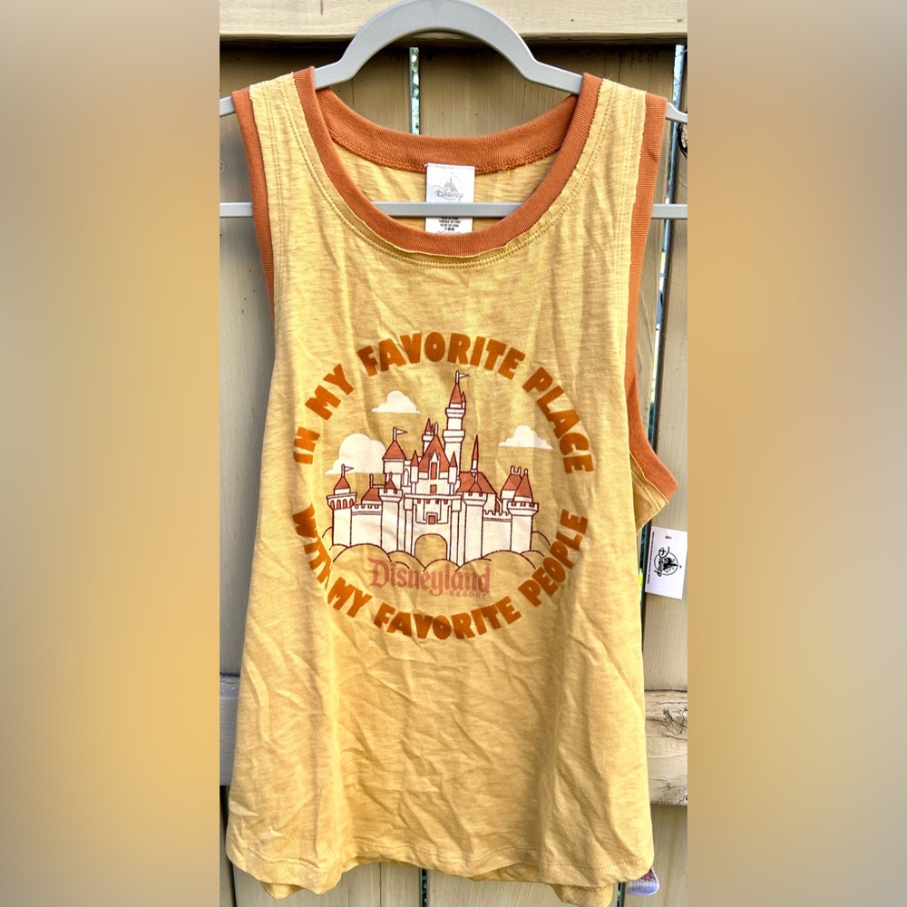 NWT Disneyland Favorite Place Tank Top Yellow / Orange Size Small